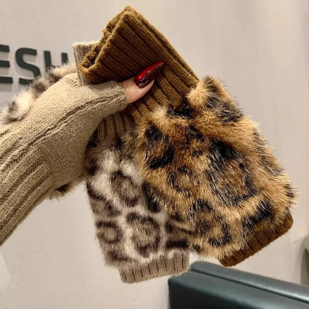 

Fashion Soft Leopard Print Gloves Hands Free Thick Fingerless Gloves Winter Thermal Gloves For Women