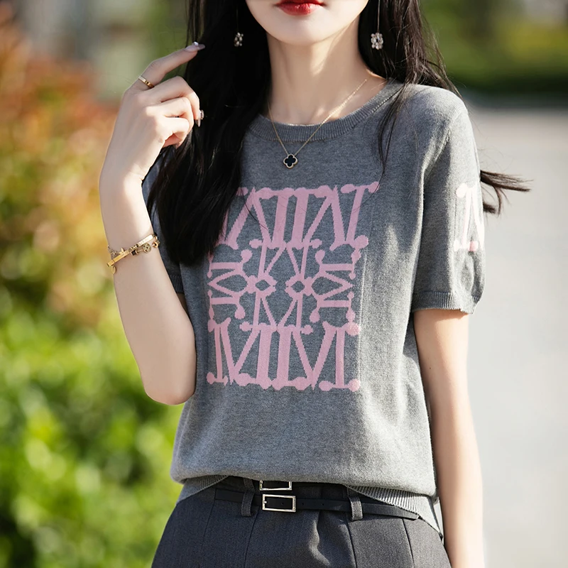 Spring and summer hot selling new women's loose and comfortable lightweight short sleeved knitted top with embroidered letters,