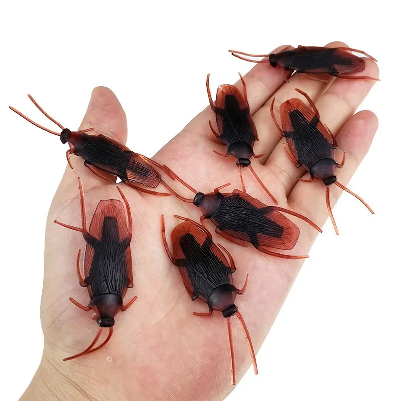 12pcs Halloween Gadget Plastic Cockroaches Trick Decoration Props Rubber Toy Gags Practical Jokes Toys Plastic Bugs Cockroach