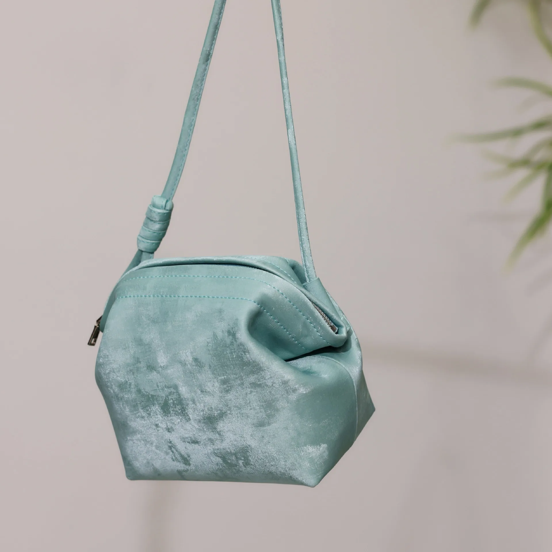 

FIRMRANCH Chinese Shell Smooth Satin Mini Shoulder Bag Exquisite Retro Fashion Crossbody Female Purse Texture Mantou Pouch Hobos