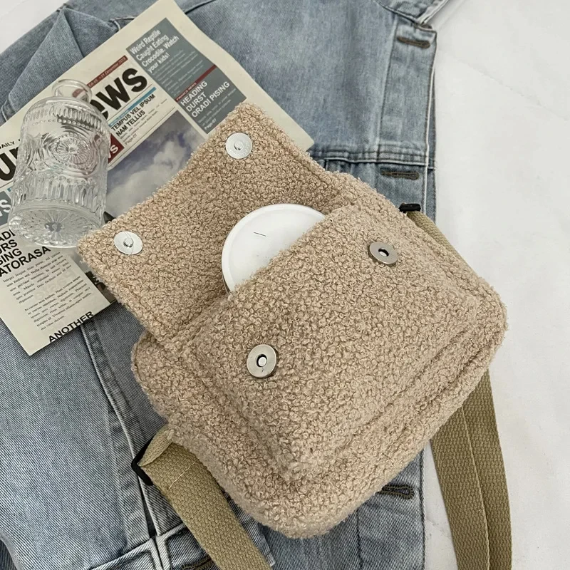 2023 Women Winter Shoulder Bag Lamb Wool Warm Soft Autumn Ins Square Cross-body Portable Casual Beige Khaki Girls Preppy Style