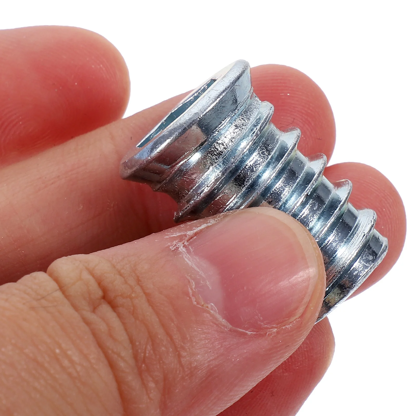 

100pcs Wood Nut Inserts Zinc Plated Iron Threaded Fastener For Wood Furniture 3D Printing Molding Projects Assortment