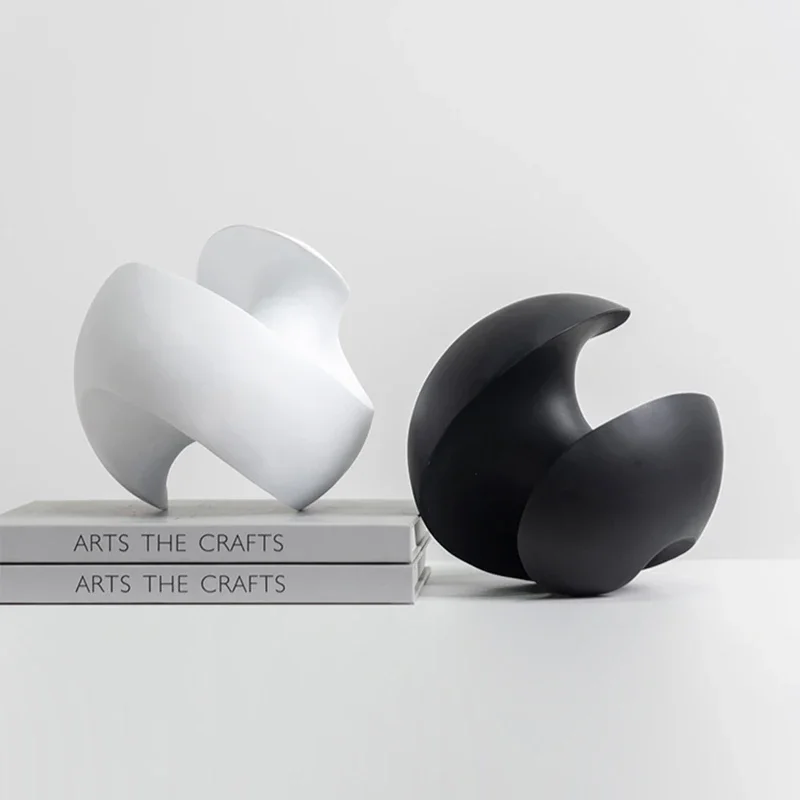 

Black and White Spin Ornaments Home Living Room Coffee Table Desk Study Wine Cabinet Bedroom Modern Simple European Decorations