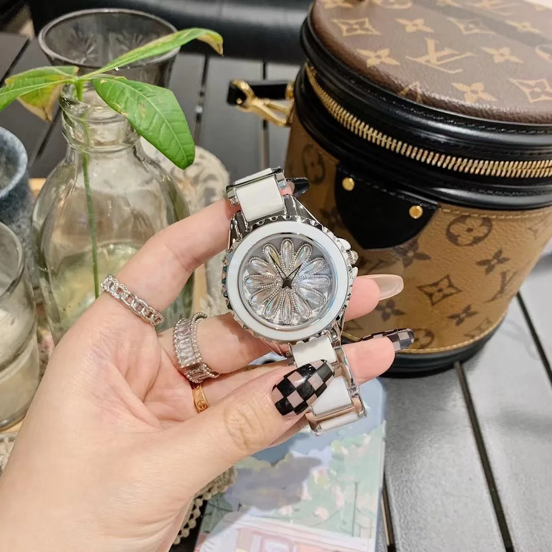 Spinning Daisy Flower Watches Women Blingbling Crystals Wrist watch Big Size Real Ceramic Bracelets Watch Quartz Zircons Clocks