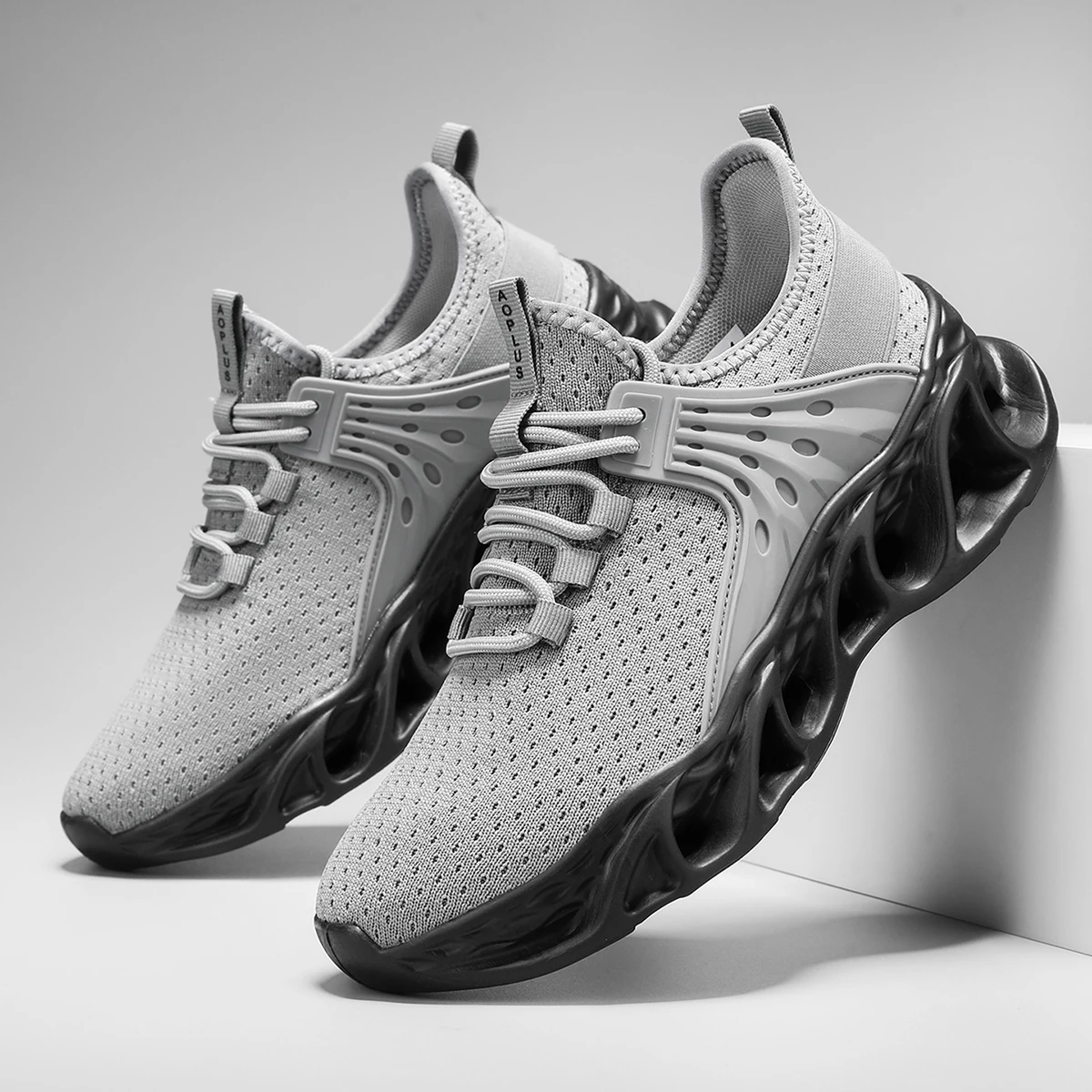 Men's Sports Casual Shoes, New Summer Style, Fashionable and Comfortable Knit Mesh Shoes, Solid Color Blade Sole with Height-Increasing Design, Comfortable and Breathable, Solid Color Upper with Breathable Holes, Casual Shoes with Adjustable Laces, Versatile and Simple Men's Casual Shoes, Comfortable Outdoor Sports Shoes, Men's Outdoor Walking Casual Shoes, Stylish and Trendy Running Shoes for Young Men