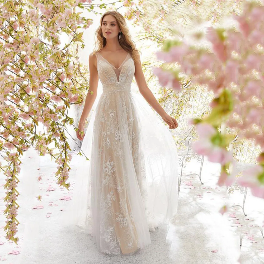 

Sexy White Women Dresses Fashion V-neck Sleeveless Lace Garden Wedding Reception Outdoor Dresses Forest Fairy Stytle Groms