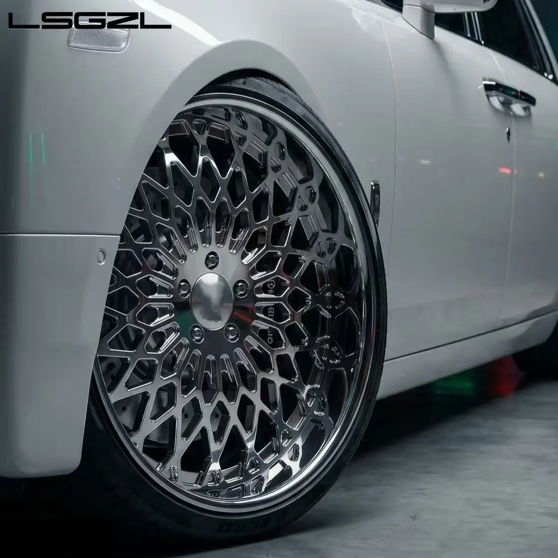 

LSGZL Custom 6061-T6 Alloy Forged Wheel One-piece 18 19 20 Inch 5x114.3 5x112 5x120 Chrome Wheel for BWM Audi Rolls-Royce