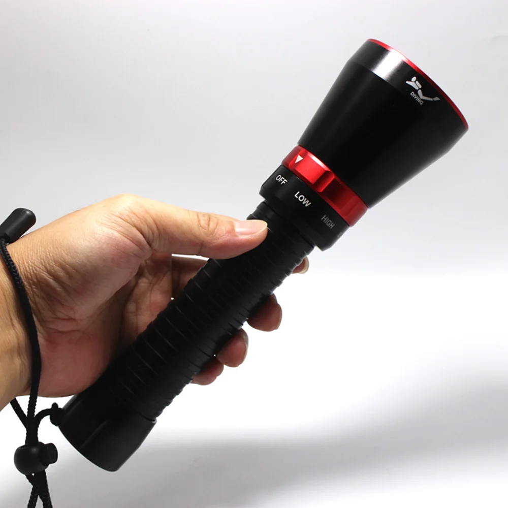 Imagem -02 - Lanterna de Mergulho Led Poderosa Lanterna Subaquática 100 Metros Tactical Waterproof Scuba Dive Torch Modos 26650