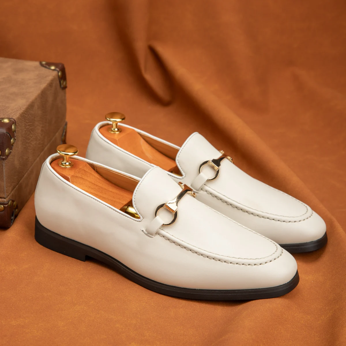 

Мужские лоферы из искусственной кожи, однотонные профессиональные классические мужские туфли на низком каблуке для делового банкета, размер 38-46