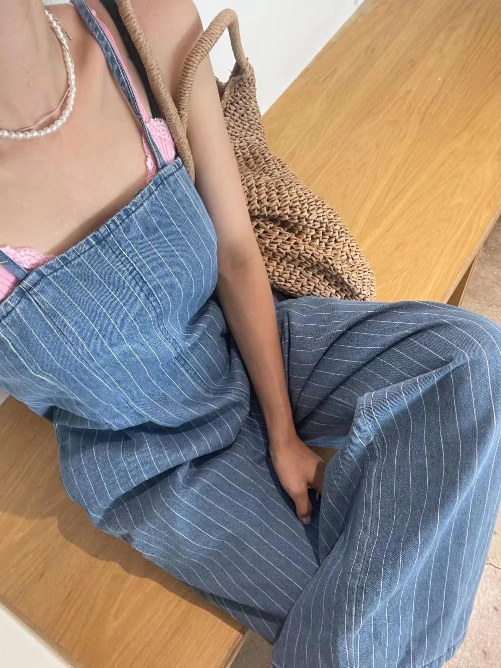 

Женский джинсовый комбинезон с высокой талией, свободного кроя, длинные брюки, вертикальные полосы, эффект похудения, на молнии, повседневный, удобный, из хлопка