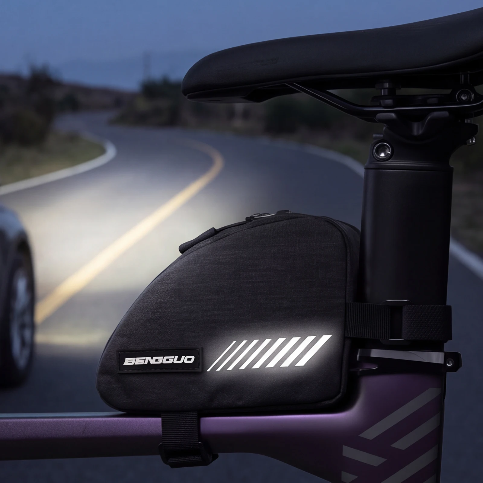 MTB Road Bike Triangle Frame Bag 0.4L Lightweight Top Tube Cycling Bag Hook-and-Loop Strap Reflective Strip Mini Storage Pouch