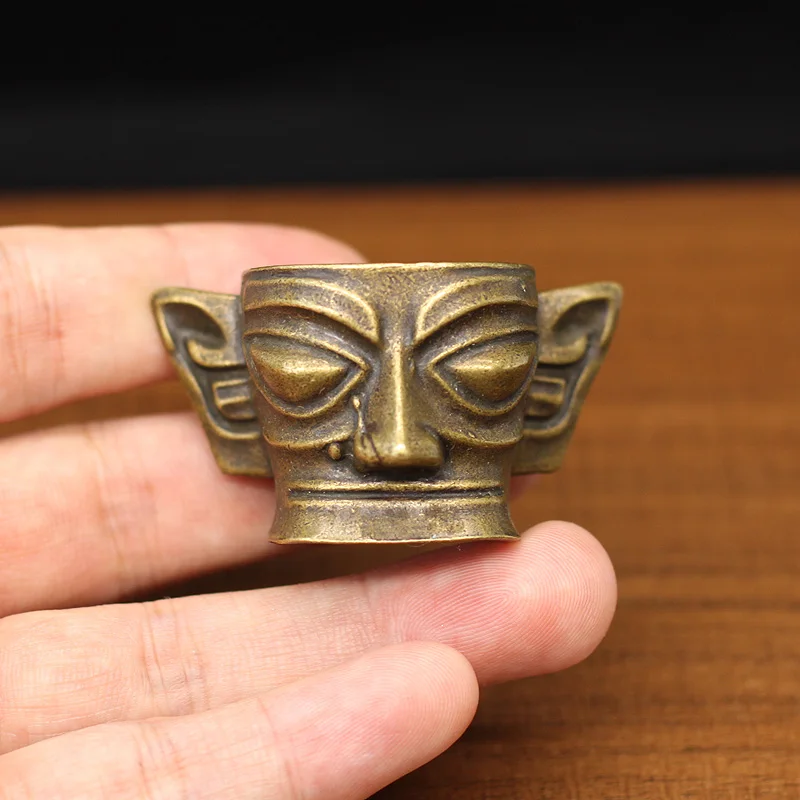 

Sanxingdui Souvenirs Brass Standing Figure God Bird God Tree Gold Mask Craft Ornament