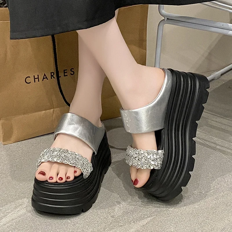 8 سنتيمتر إسفين الكعوب الصنادل النساء 2025 جديد الصيف بلينغ الشرائح مكتنزة منصة النعال للمرأة سميكة القاع المصارع Sandalias #4