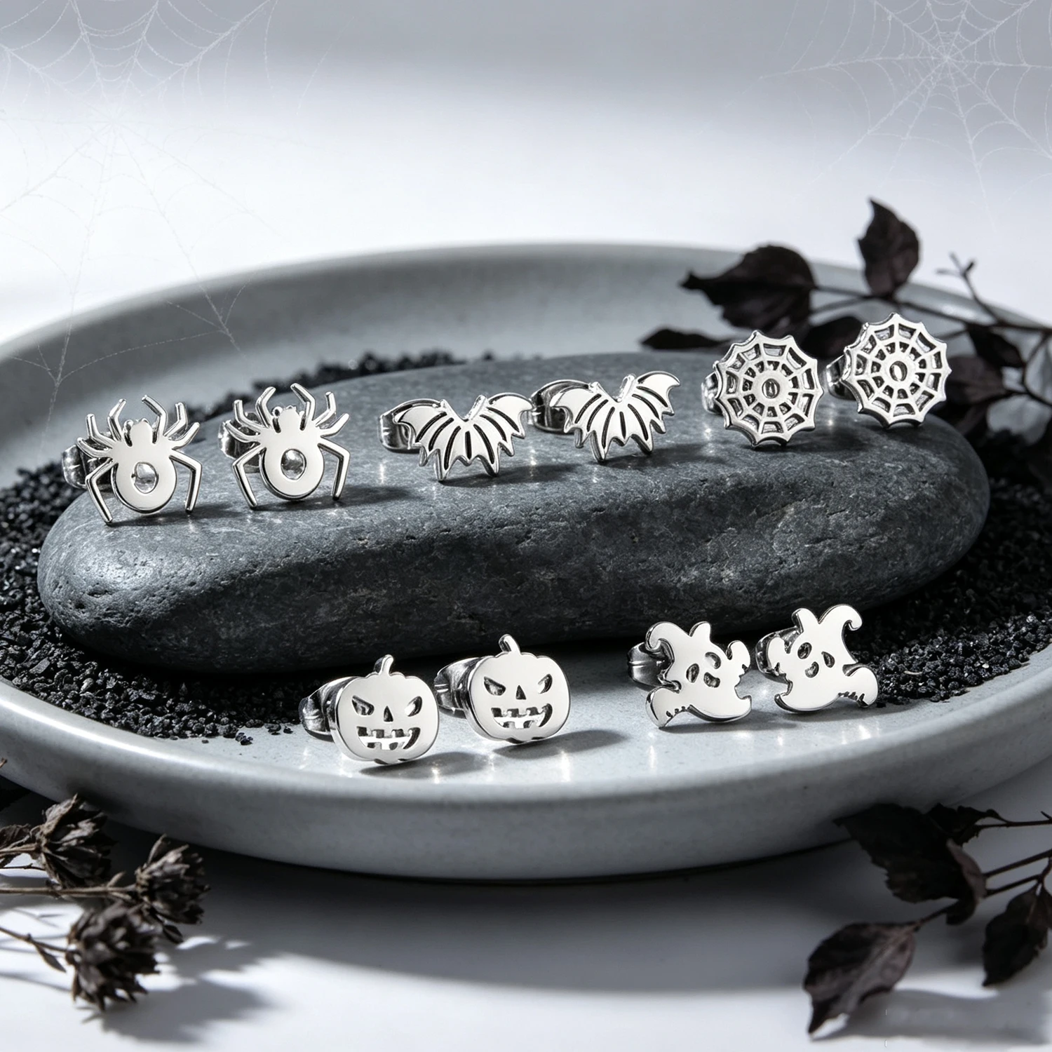 5Pairs Stainless Steel Halloween Stud Earrings Pumpkin Ghost Bat Spider Spiderweb Design Tarnish Resistant Creative Holiday Part
