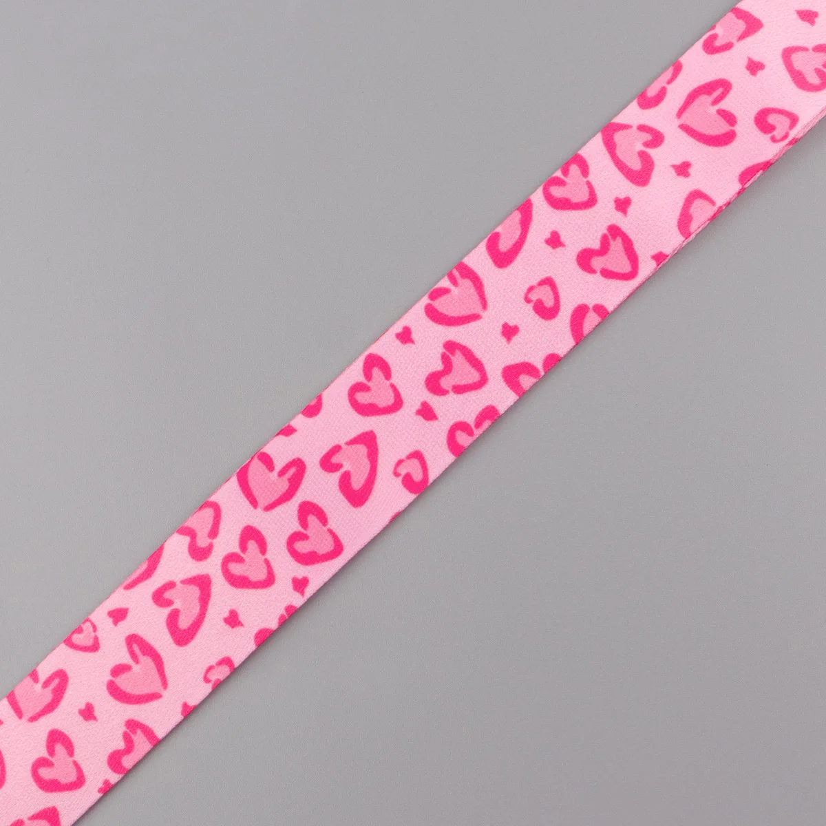 Herzförmiger Ausweishalter im minimalistischen Stil, Schlüsselband zum Umhängen, für Karten, Ausweise, Fitnessstudio, Schlüsselanhänger, Schlüsselring, Accessoires, Geschenke – Detail 5