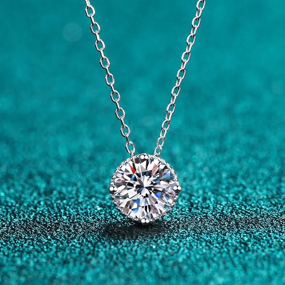 KNOBSPIN 1ct D VVS1 Moissanite Round Cut Pendant Necklaces for Women Party Birthday Gift Jewelry s925 Sliver Plated 18k Necklace