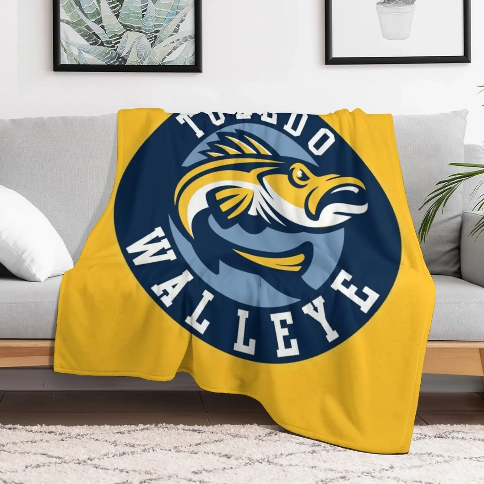 TOLEDO WALLEYE Throw Blanket Cute Plaid Beach anime valentine gift ideas Blankets