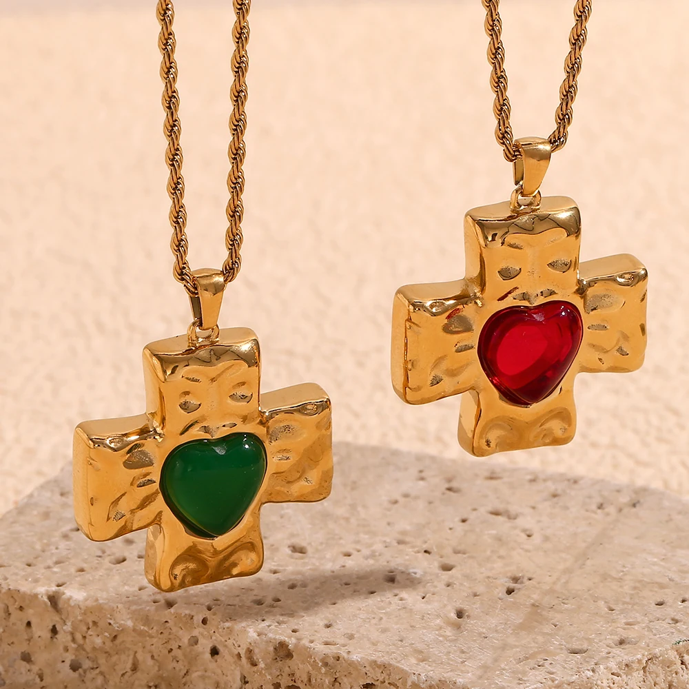 E.B.belle Hammer Pattern Heart Shape Agate Stone Pendant Necklace Stainless Steel 18k Gold Plated Cross Jewelry For Women Charm