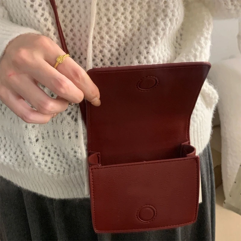 กระเป๋ามินิการ์ดแฟชั่นกระเป๋าสะพายไหล่เดี่ยวเรียบง่ายกระเป๋าสี่เหลี่ยมเล็ก