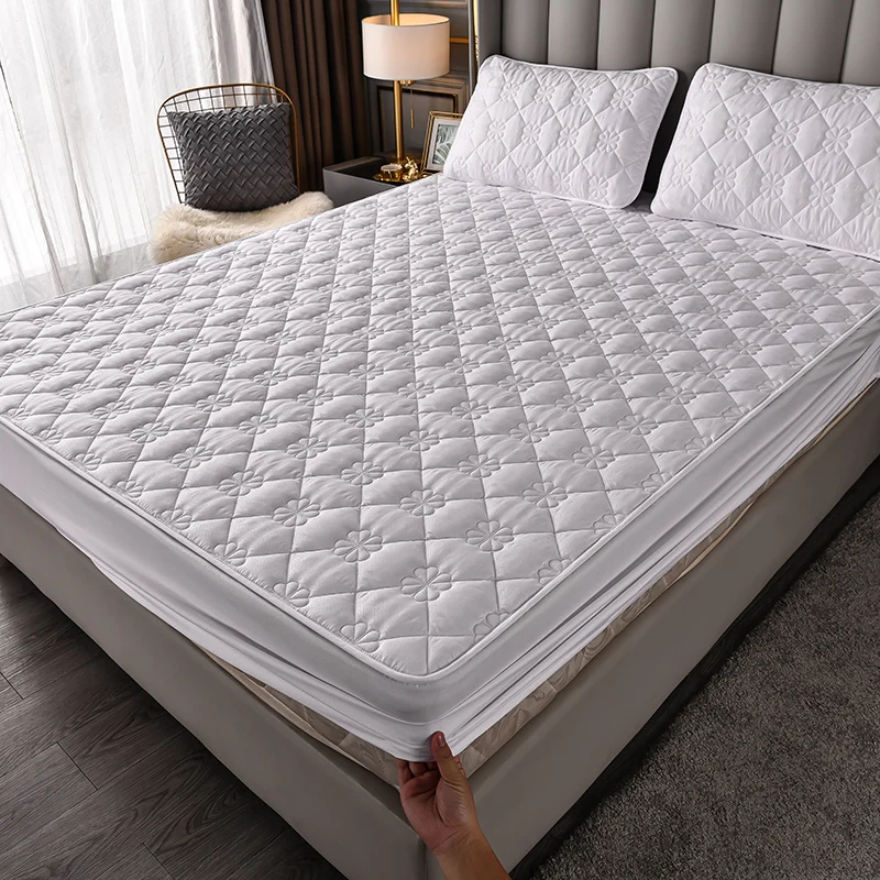 100% Cotton Thicken Quilted Mattress Cover , Bed Sheets Anti-bacterial , Customized Bed Pad Protector Cover , Hotel Bedspread