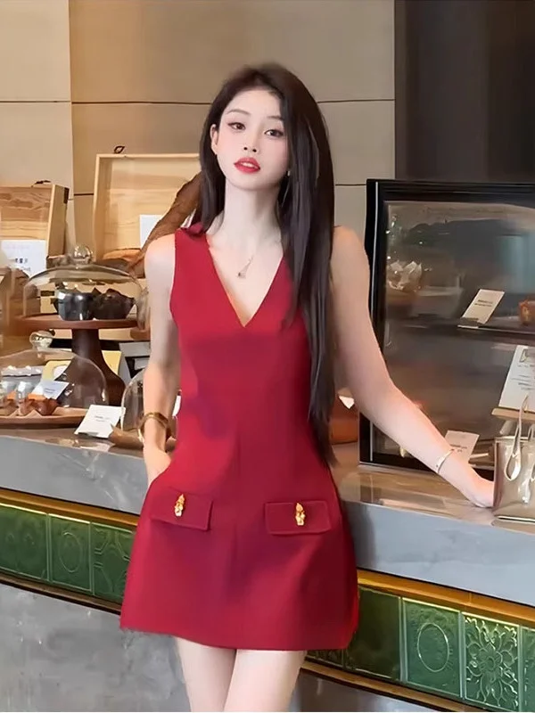 

Summer New Sle Women's Faion Simple V-ne Svel Vest Skirt Two-piece Set ort Pants French Sle High-ade Feeling