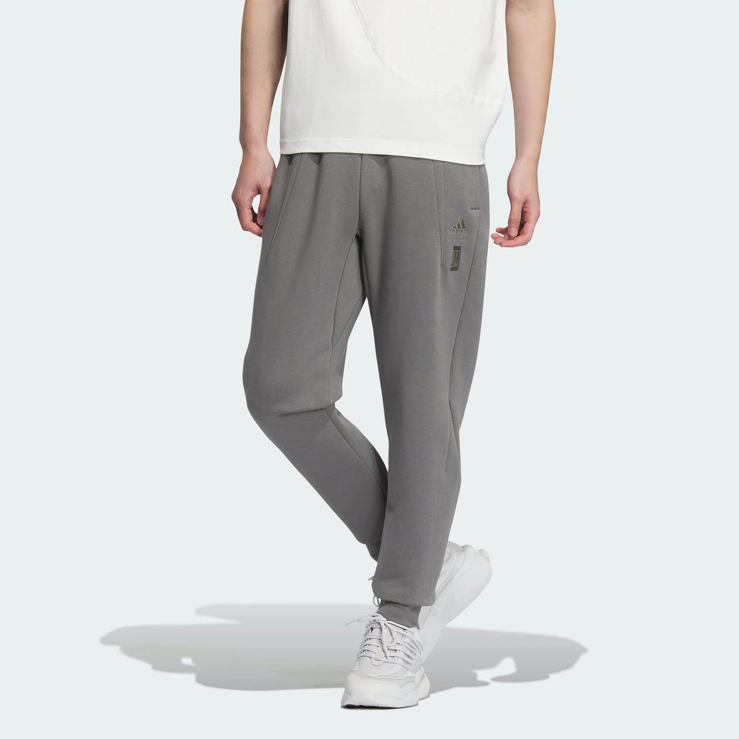 

Adidas genuine New Men's Simple Casual Jogger Pants JE6669
