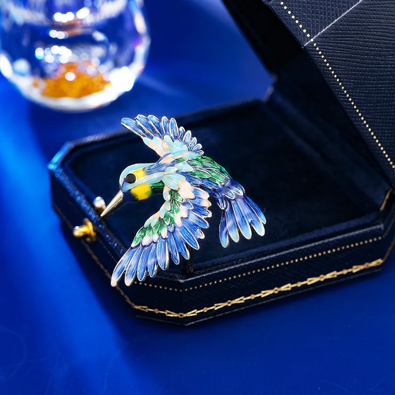 بروش Bluebird عبارة عن بروش قديم ومعطف وبدلة وإكسسوار إبداعي ورائع