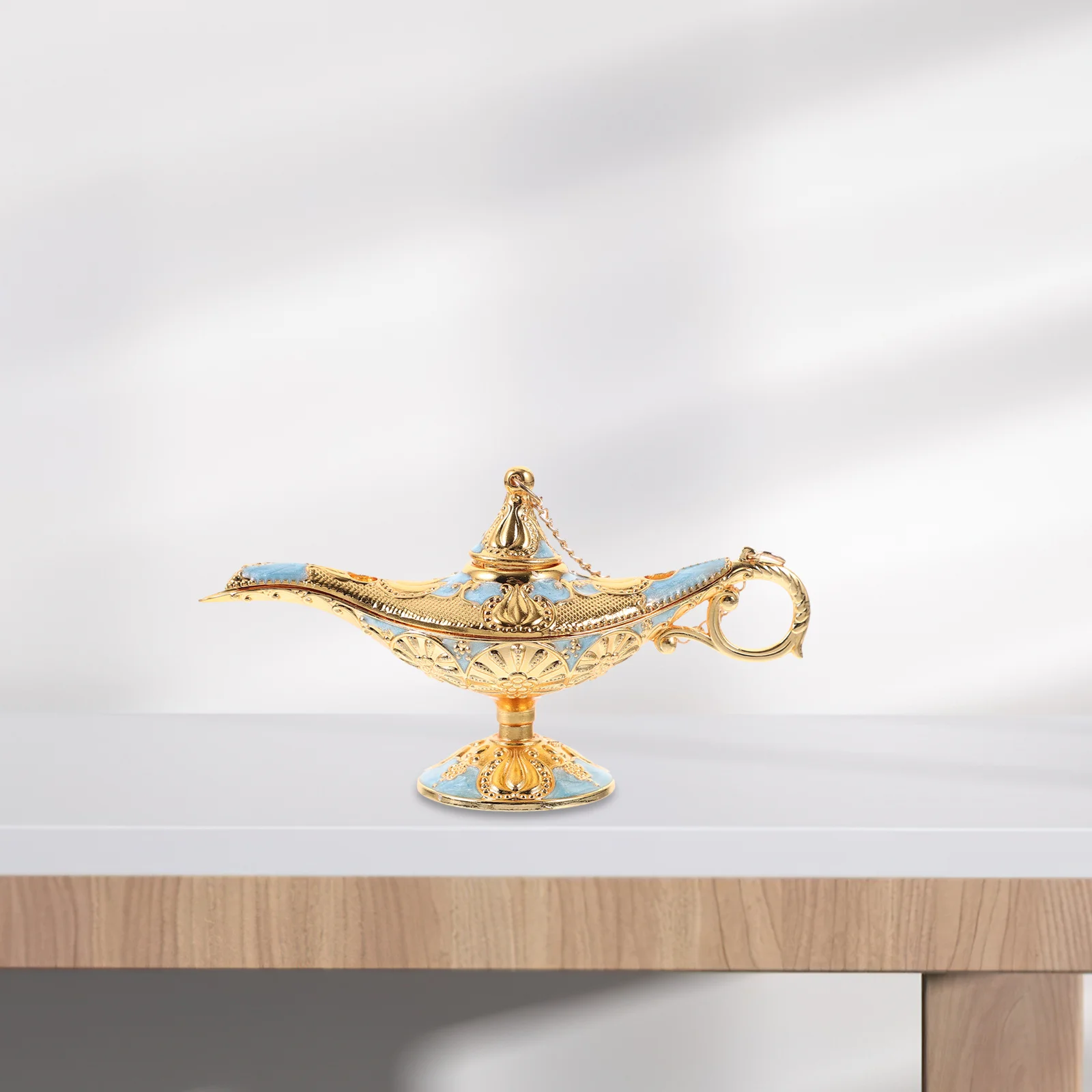 مصباح كلاسيكي زخرفة سطح المكتب ديكور للمنزل حفلة ديكور الإضاءة المعادن منحوتة الرجعية نمط هدية حفل زفاف