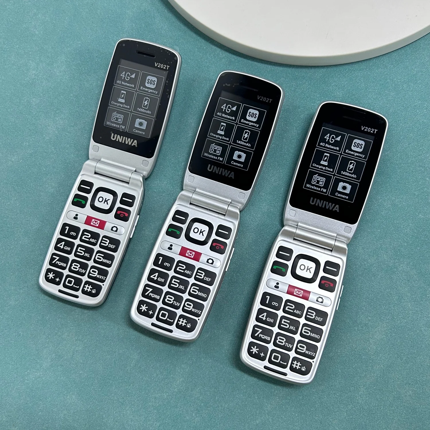 UNIWA V202T Flip Phone Dual Screen Large Button Dual SIM Card 4G Network Mobile Phone Support Charging Dock For Elderly