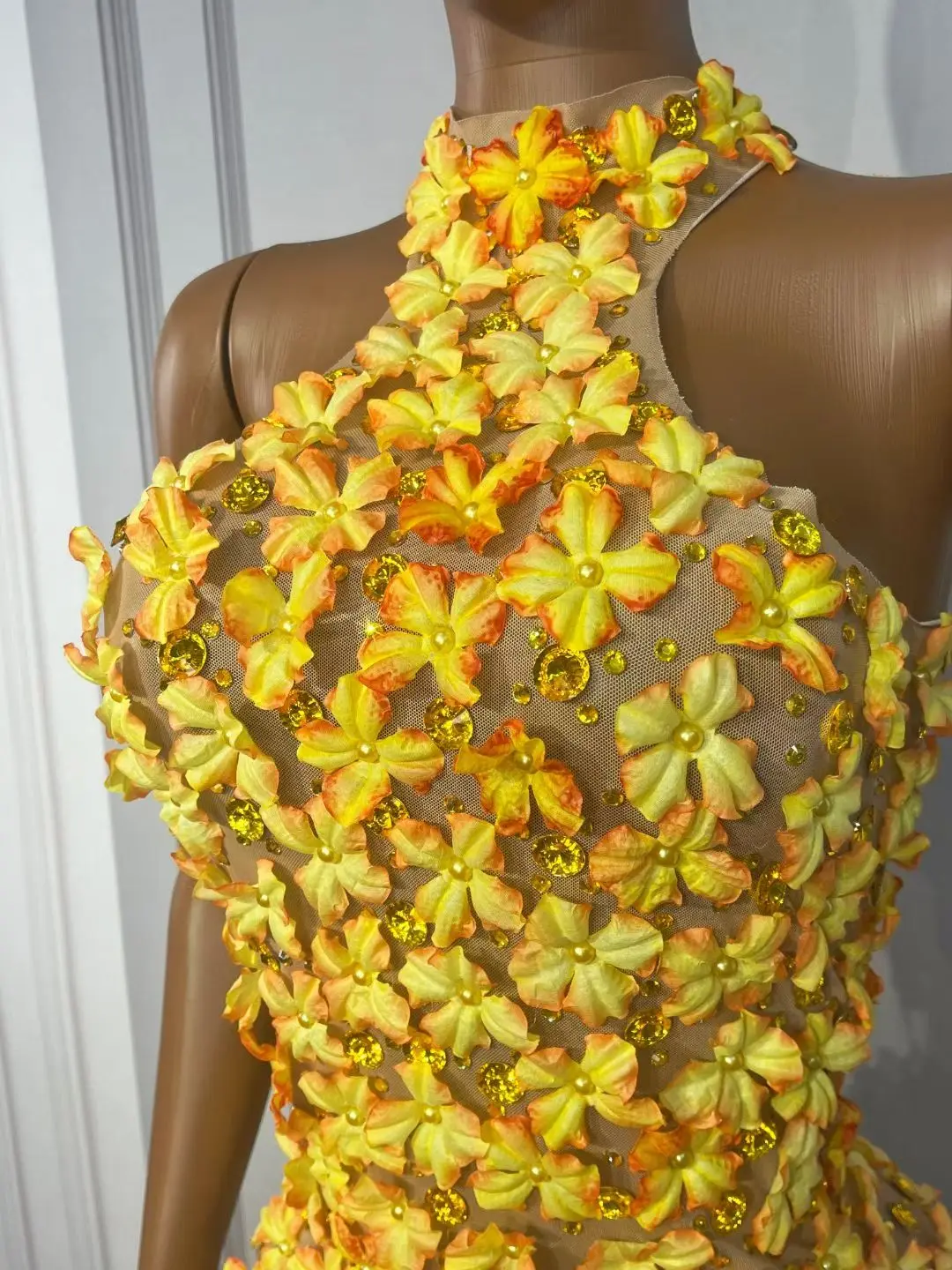 Fengyehua Luxury 3D Floral Yellow Crystal Rhinestone Mesh Mini Dress Halter Neck Singer Competition Performance Outfit