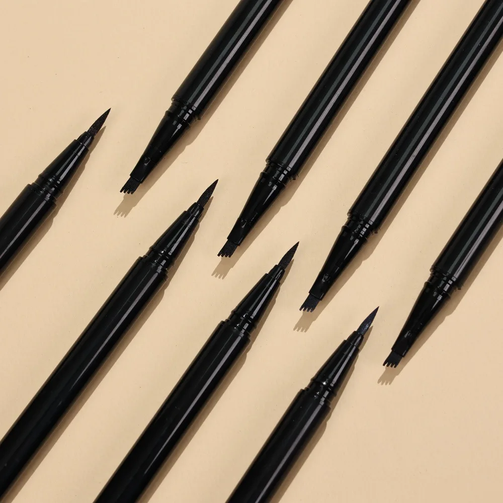 قلم تحديد الحواجب السائل ذو 4 أطراف برأس مزدوج الأطراف للمكياج اليومي