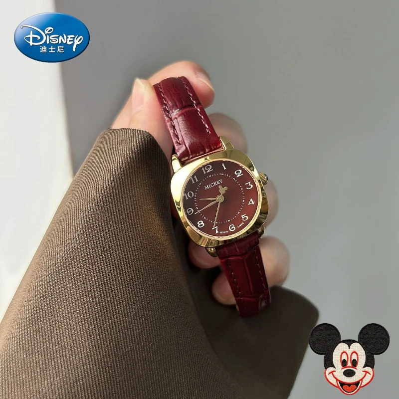 

Милые часы с рисунком Микки Диснея, креативные персонализированные часы для девочек в стиле ретро, красные, простые, высококачественные наручные часы с кожаным ремешком, Рождественский подарок
