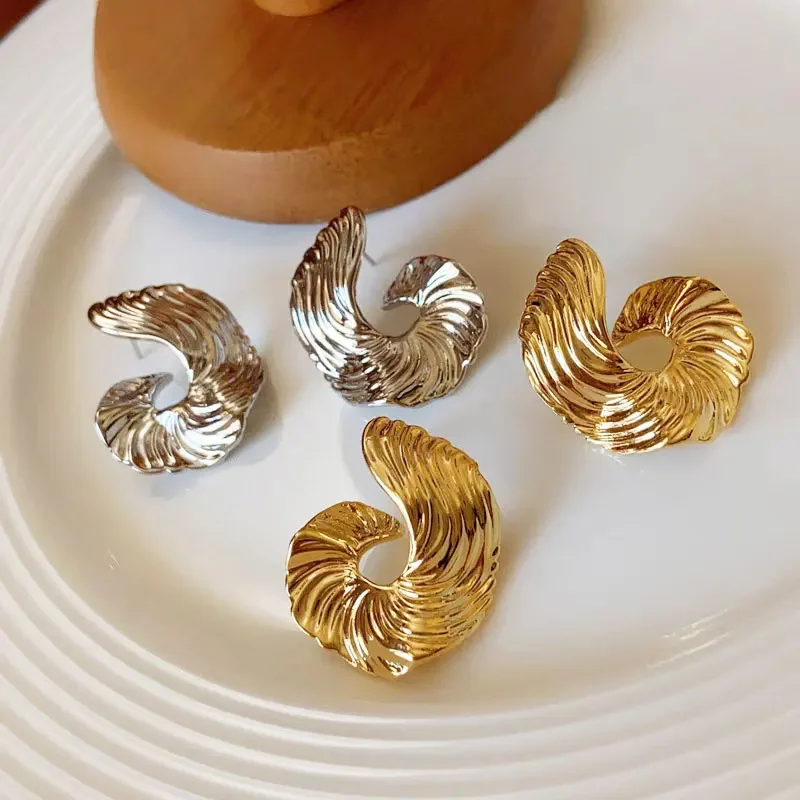 2024 New Design Threaded Stud Earrings for Women Geometric Gold Color Metal Spiral Exaggerated Trend Vintage Jewelry Gifts