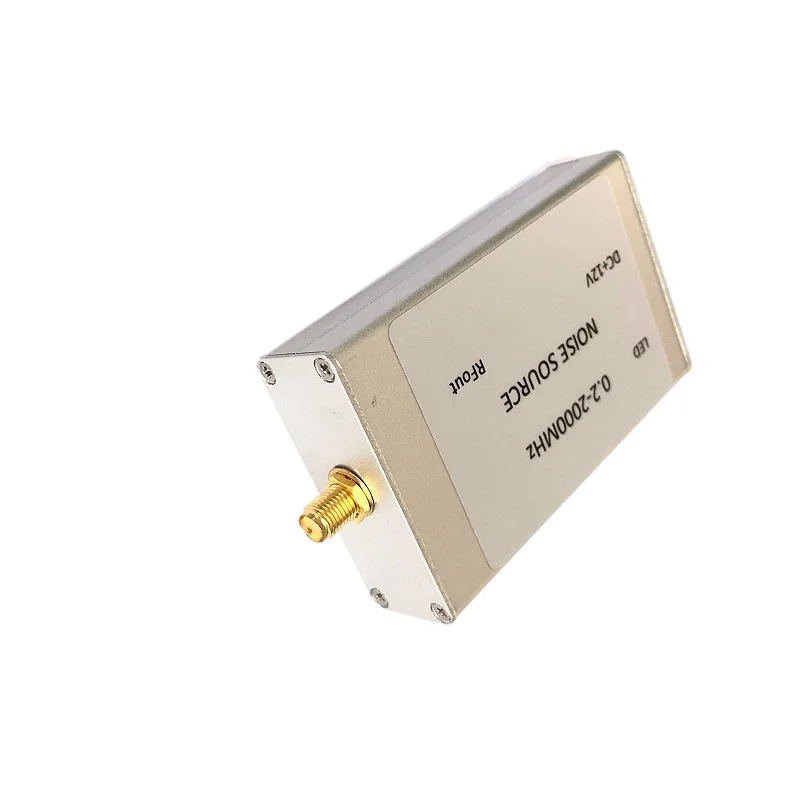 RF Noise Signal Generator Noise Source Spectrum Tracking Signal Source 0.2-2000MHigh Flatness