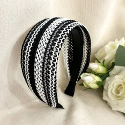 Autumn and Winter Women's Fashion Headband Anti-Slip HairBand with Teeth Clips Hair Accessories Stylish and Elastic Headpiece