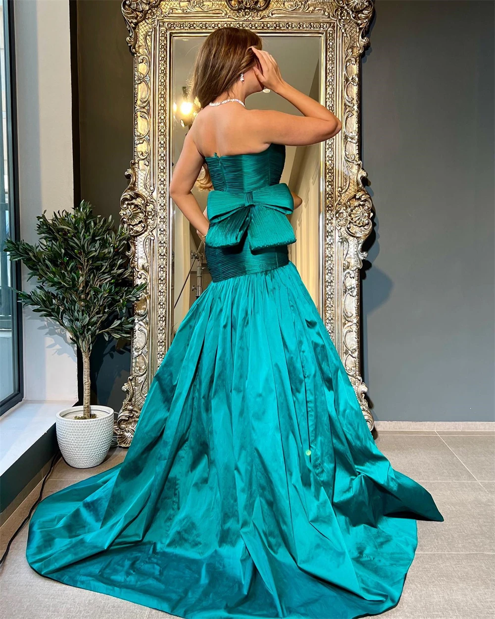 Customized Eleagnt Strapless Bows Meramaid Ruched Party Dress Floor Length Sleeveless Formal Evening Gowns vestidos de noche