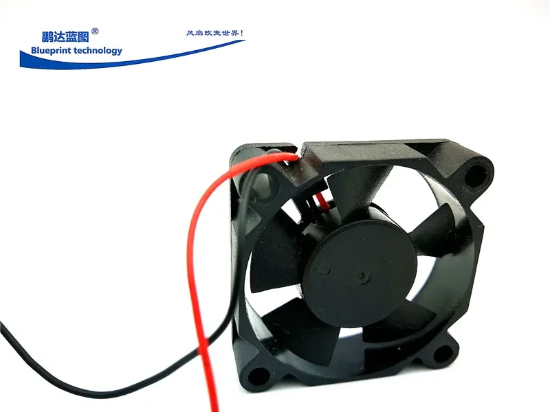 Max Airflow Rate 3510 3.5cm 35*35 * 10MM 12v0.1a Miniature VGA Cooler