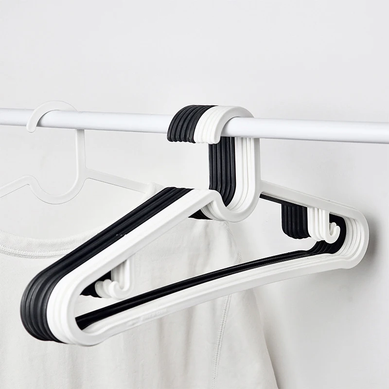 10pcs Simple Black White Dry Clothes Hanging Rack Adult Clothing Hanger Plastic Hanger Household Wardrobe Clothes Organizer