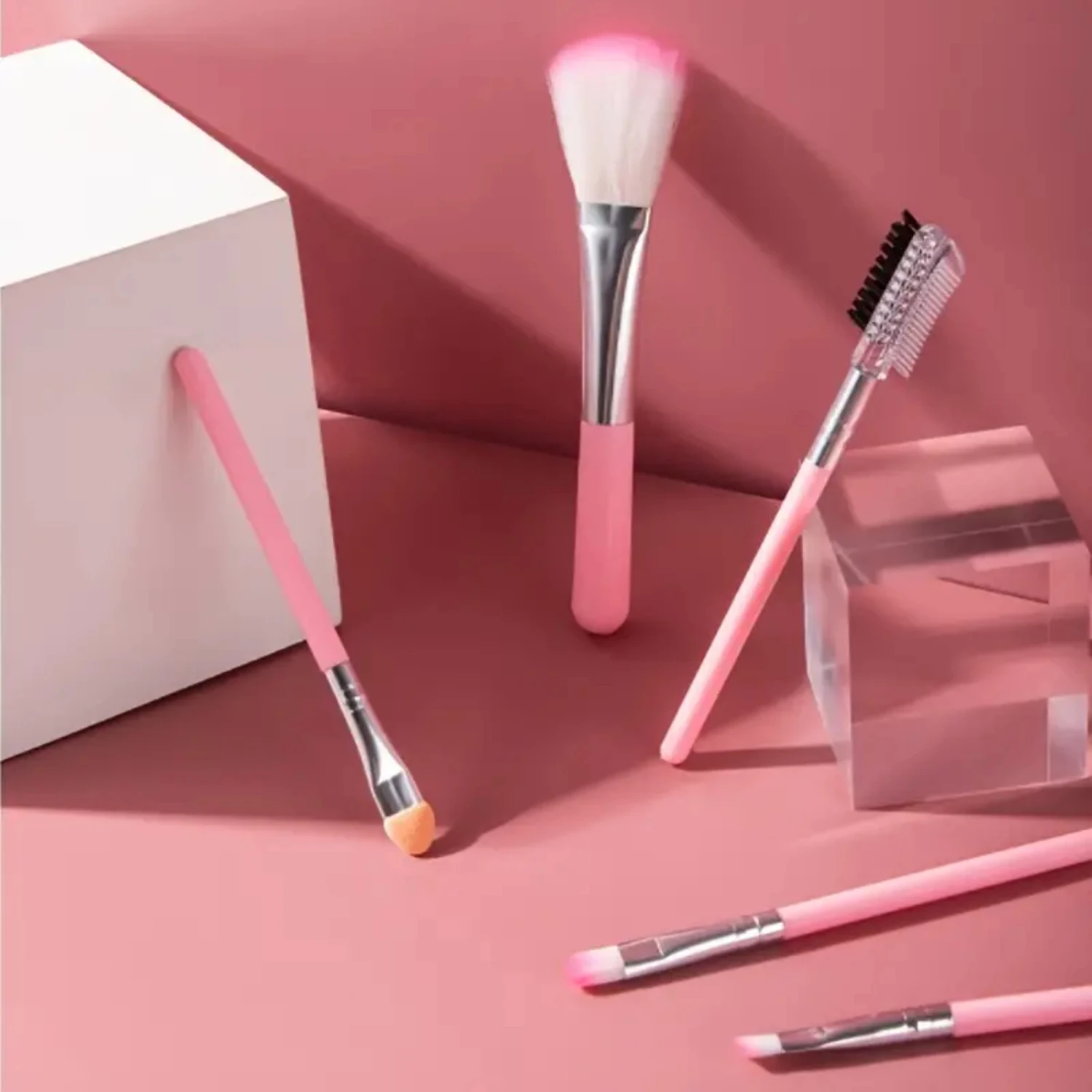 

5Pcs Makeup Brushes Sets With A Storage Bag Portable Mini Professional Eyeshadow Blush Loose Powder Foundation Brushes Birthday