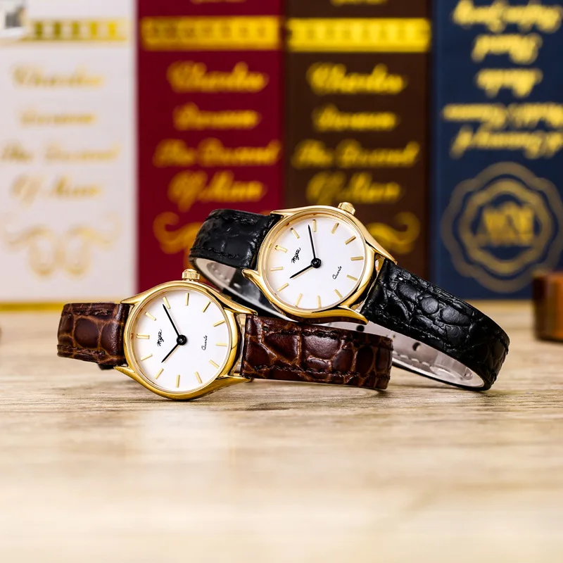 New Retro StudentWomen'SSmall Dial Quartz Leather Strap Small Simple Smart Watch HighEnd Luxury Women'S Wrist Watch Women'S Gift