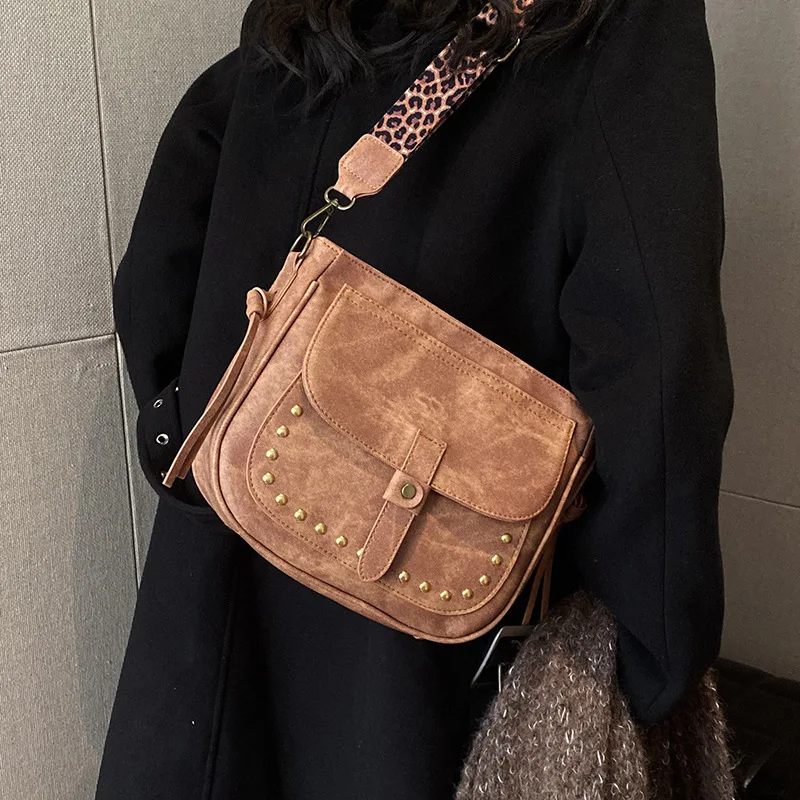 Women's Shoulder Bag Crossbody Saddle Bag New Personalized Simple Trendy High-end Fashionable Versatile Unique Rivets