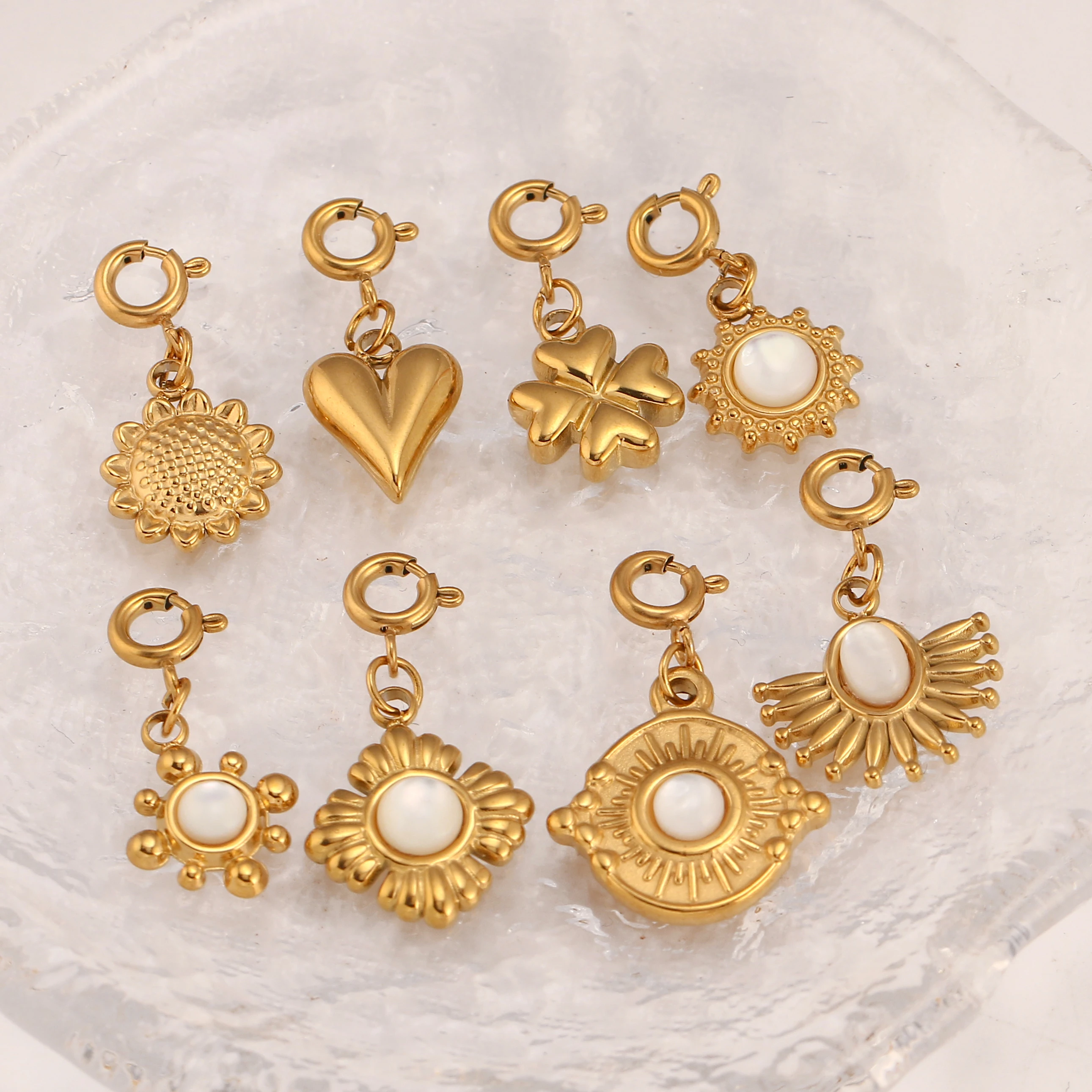 Natural Shell Charm Stainless Steel Sun/Heart/Sunflower/Clover Charms With Buckle Necklace Earring Pendants DIY Jewelry Making