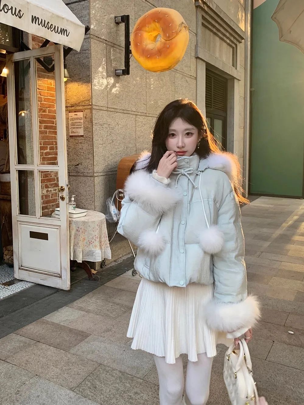 

NMIOK Women's ort down Jaet 90 White Du Feather Warmth Sli Acetate Quilted Coat Detachable Hood Thiened Winter Coat