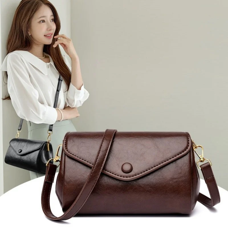 

Luxury Women's Shoulder Bag Made Of Premium Leather Featuring Classic Paris Inspired And Paris Tidy Look​