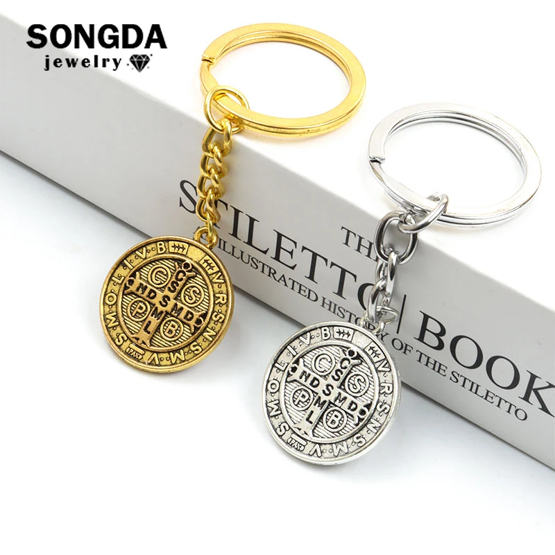 Vintage Saint Benedict Medallion Keychain Catholic San Benito Round Pendant Metal Alloy Fashion Men Women Key Chain Ring Jewelry