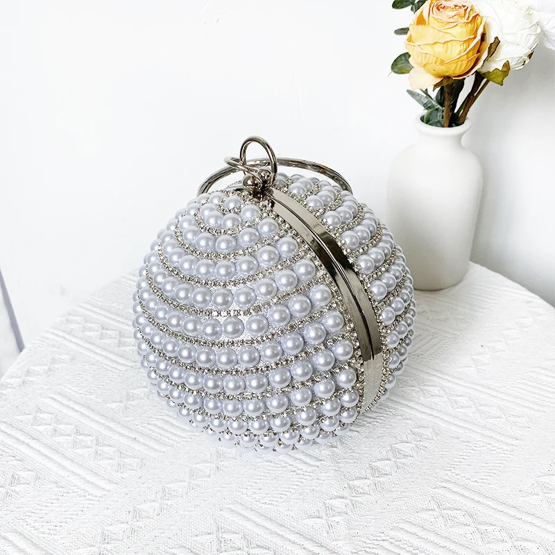 女性のための豪華なパールボールハンドバッグ,きらびやかなクリスタルのラインストーン,丸いイブニングハンドバッグ,きらびやかなシルバーのパーティー財布,トップファッション