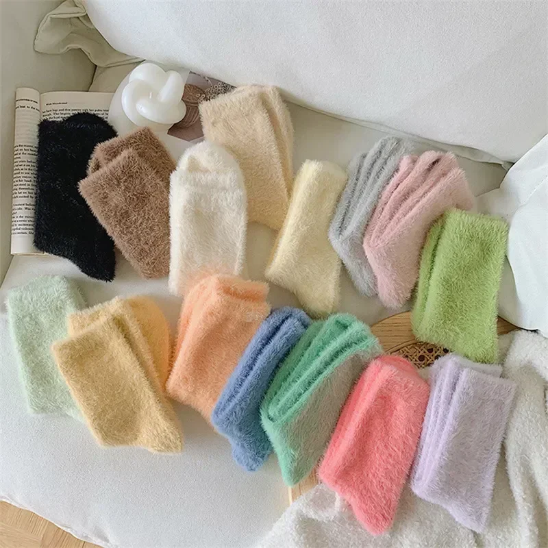 Piso de cama hogar Harajuku mujeres otoño medias cálido grueso acogedor puro visón dormir calcetín de terciopelo calcetines sólidos Color esponjoso invierno