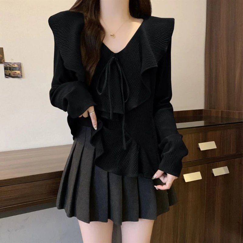 Fashion V-Neck Lace Up Bow Sweet Ruffles T-Shirts Female Clothing 2024 Autumn New Loose All-match Tops Casual Tee Shirt