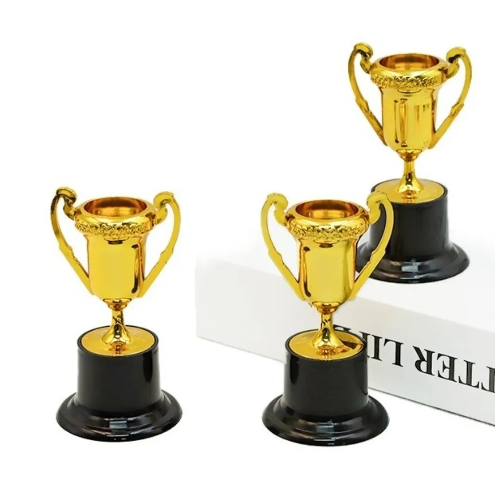 1/6pcs Party Favor Plastic Material Mini Trophy Gold Color Mini Size Gold Trophy Small Size Reward Trophy Kids Birthday Party