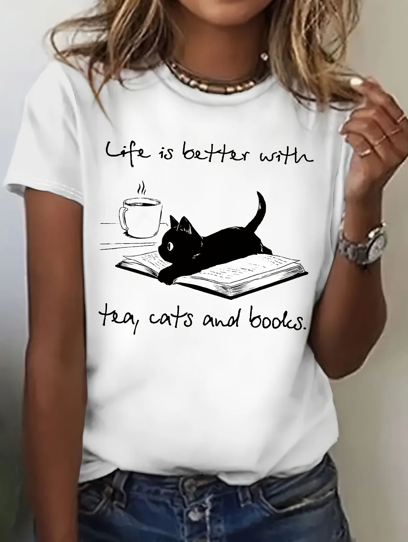 Women's Casual Cat & Book Graphic Print T-Shirt - 